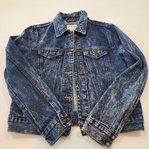Forever 21 Premium Denim Jacket in Size Small